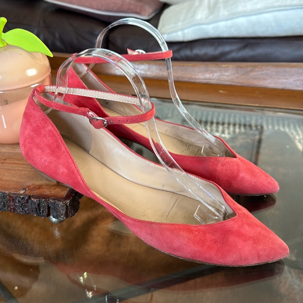 Pointed Suede Flats